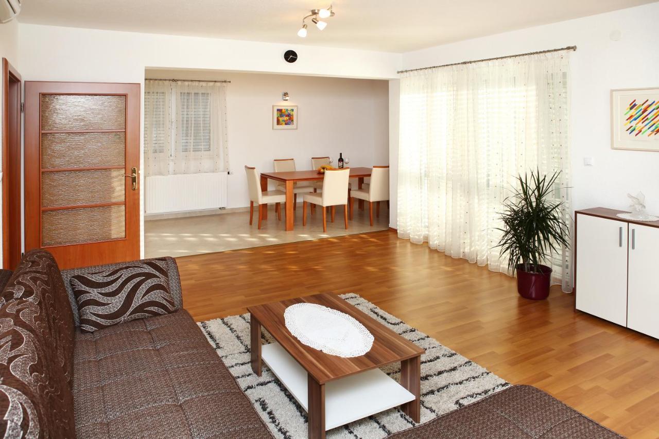 Apartment Matea Трогир Экстерьер фото